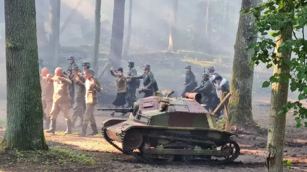 Niezwykła inscenizacja w Wilczym Szańcu. Tym razem o obronie Twierdzy Brzeskiej - zdjęcie 2