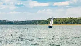 Oldtimery w Strandzie i na jeziorze Kisajno, sierpień 2023 r. - zdjęcie 6