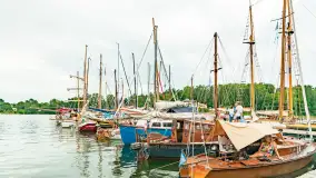 Oldtimery w Strandzie i na jeziorze Kisajno, sierpień 2023 r. - zdjęcie 111