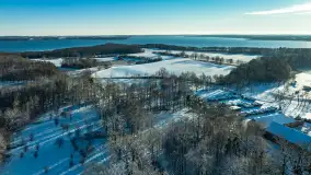 Zimowe Mazury z drona na różnych ujęciach - zdjęcie 13