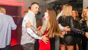 Zabawa Sylwestrowa 2023 w Strandzie w Giżycku - zdjęcie 24