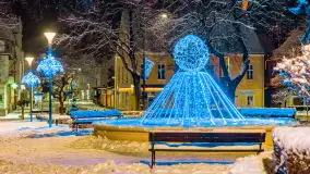 Zimowy Kętrzyn w nocy, styczeń 2024 r. - zdjęcie 14