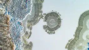 Dziewiszewo i jezioro Dziewiszewskie z lotu ptaka, styczeń 2024 r. - zdjęcie 2