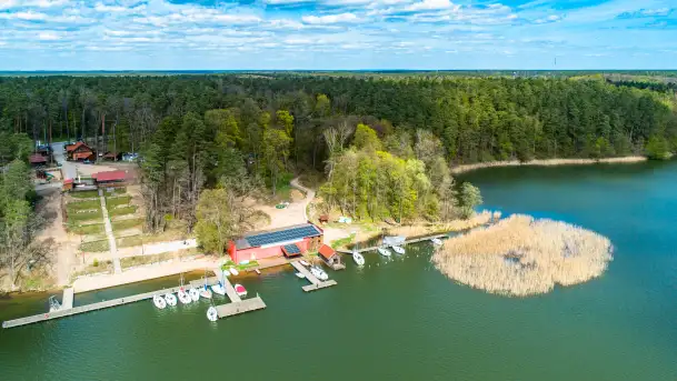 Ruciane-Nida, jezioro Nidzkie i OW Wodnik, wiosennie z drona