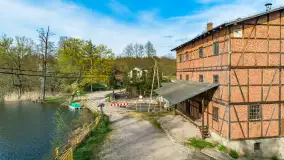 Młyn wodny i jaz we wsi Krutyński Piecek, kwiecień 2024 r. - zdjęcie 19