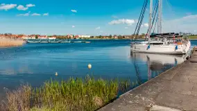 Słoneczne popołudnie w Marina Sośnica w Rynie, kwiecień 2024 r. - zdjęcie 20