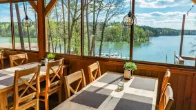 Zdjęcia: Atrakcyjne noclegi w domkach nad jeziorem Nidzkim: Ośrodek Wypoczynkowy Wodnik - zdjęcie 18