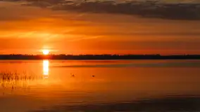 Wschód słońca w PTTK Wilkasy, jezioro Niegocin, maj 2024 r. - zdjęcie 18