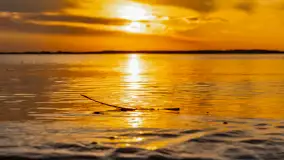 Zachód słońca nad jeziorem Niegocin, kwiecień 2024 r. - zdjęcie 17