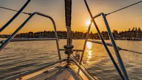 Zachód słońca nad jeziorem Ryńskim z pokładu żaglówki, czerwiec 2024 r. - zdjęcie 15