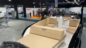 Nowoczesne rozwiązania połączone z tradycyjną techniką rzemieślniczą. Nikhen Yachts z nowymi modelami- NH 730 OPEN i NH 770 GRAN - zdjęcie 9