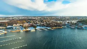 Zimowa zatoka Tracz na zdjęciach z lotu ptaka, styczeń 2025 r. - zdjęcie 23