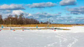 Niedzielne, zimowe popołudnie w Wilkasach nad Niegocinem, luty 2025 r. - zdjęcie 13
