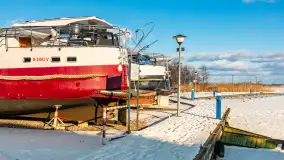 Niedzielne, zimowe popołudnie w Wilkasach nad Niegocinem, luty 2025 r. - zdjęcie 31