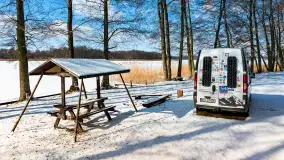 Zatoka Mrówki i jezioro Ryńkie w zimowej odsłonie, luty 2024 r. - zdjęcie 3