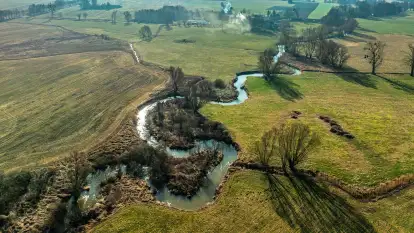 Rzeki Guber i Sajna na zdjęciach z drona, marzec 2025 r.