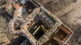 Ruiny pałacu w Prośnie, marzec 2025 r. - zdjęcie 8