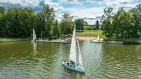 Młodzi adepci żeglarstwa nad jeziorem Dadaj - Rumszewicz Sailing - zdjęcie 60