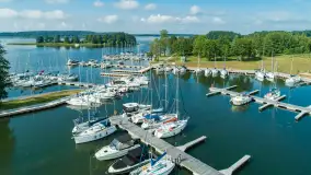 Przystań Nautica z lotu ptaka, lipcowy poranek, 2025 r. - zdjęcie 25