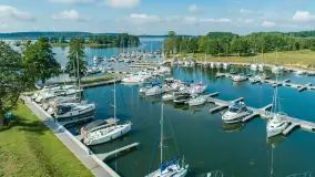 Przystań Nautica z lotu ptaka, lipcowy poranek, 2025 r. - zdjęcie 1