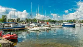 Niedzielny poranek w porcie AZS Wilkasy nad Niegocinem, lipiec 2025 r. - zdjęcie 40