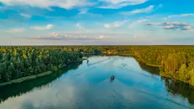 Jezioro Nidzkie i przystań OW Wodnik na fotkach  z drona, sierpień 2025 r. - zdjęcie 28