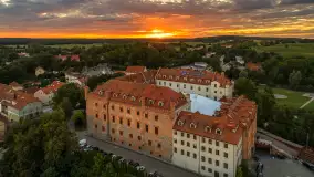 Ryn z lotu ptaka o zachodzie słońca, sierpień 2025 r. - zdjęcie 32