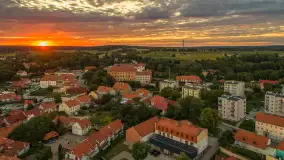 Ryn z lotu ptaka o zachodzie słońca, sierpień 2025 r. - zdjęcie 25