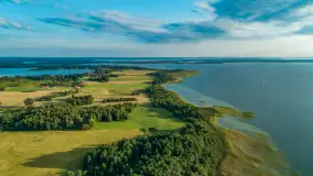 Mamry, Węgorapa i Węgorzewo w tle z drona, sierpień 2025 r. - zdjęcie 15