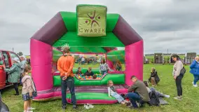 Sulimiada 2025 – przegląd źrebiąt i rodzinny piknik w Sulimach - zdjęcie 39