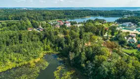 Jezioro Kisajno i port Łabędzi Ostrów na początku września 2025 r. z drona - zdjęcie 8