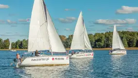 Jezioro Kisajno pełne jachtów, trwa żeglarski wrzesień 2025 - zdjęcie 20