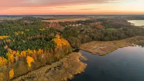 Zachód słońca nad jeziorem Gołdopiwo z drona, listopad 2025 r. - zdjęcie 4