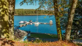 Łabędzi Ostrów i jezioro Kisajno w jesiennym wydaniu - zdjęcie 10