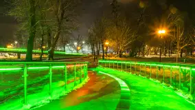 Nocne i zaśnieżone Giżycko, listopad 2025 r. - zdjęcie 17