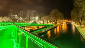 Nocne i zaśnieżone Giżycko, listopad 2025 r. - zdjęcie 10