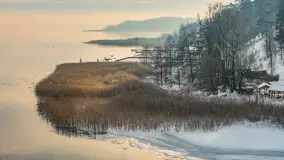 Niegocin skuty lodem w okowach zimowych mgieł, styczeń 2026  - zdjęcie 9