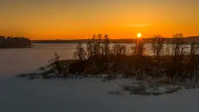 Zachód słońca nad jeziorem Nidzkim, Ruciane Nida z drona, styczeń 2026 r.  - zdjęcie 31