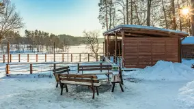 Wodnik nad jeziorem Nidzkim w zimowej scenerii, styczeń 2026 r. - zdjęcie 20