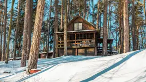 Wodnik nad jeziorem Nidzkim w zimowej scenerii, styczeń 2026 r. - zdjęcie 65