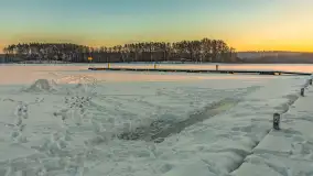 Zachód słońca nad jeziorem Nidzki, Pod Dębem, styczeń 2026 r. - zdjęcie 24