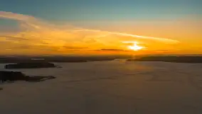 Zachód słońca nad jeziorem Kisajno z drona, Pierkunowo, luty 2026 r. - zdjęcie 2