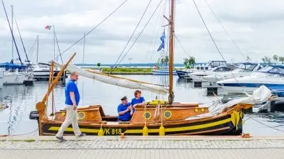 Oldtimery na wodzie w Giżycku: koncert, regaty i parada