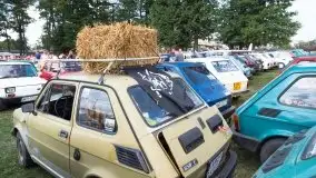 Zdjęcia:  Zlot "maluchów" w Giżycku. Nie ma klimy, ale jest klimat - zdjęcie 33