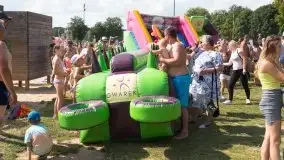 Zdjęcia: Rodzinna zabawa na plaży miejskiej nad Niegocinem  - zdjęcie 12