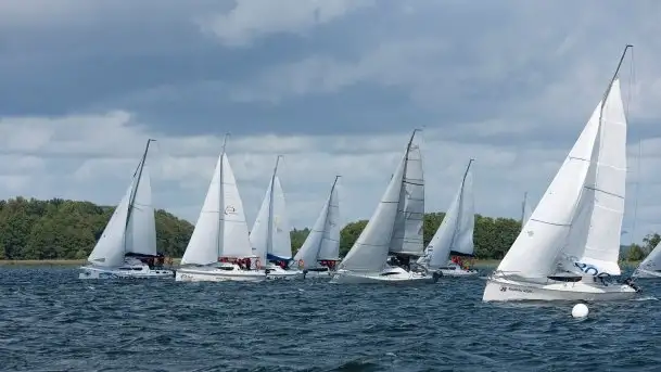 Zdjęcia: Silny wiatr i pięć wyścigów  - zdjęcie 1