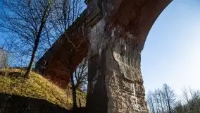 Zdjęcia: Mosty w Botkunach i Kiepojcach - tajemnicze i schowane w lasach - zdjęcie 18