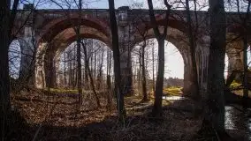 Zdjęcia: Mosty w Botkunach i Kiepojcach - tajemnicze i schowane w lasach - zdjęcie 3