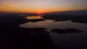 Jezioro Stręgiel skąpane w złocie zachodu słońca - zdjęcie 26