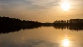 Jezioro Stręgiel skąpane w złocie zachodu słońca - zdjęcie 12